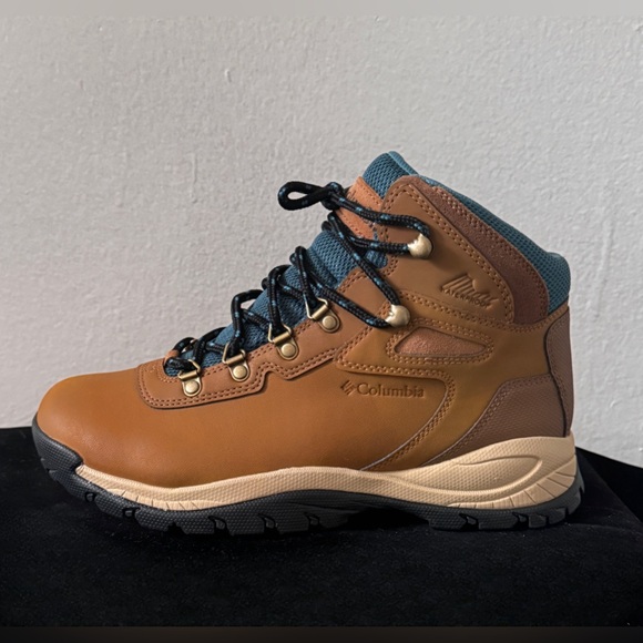 New condition Columbia Women’s Newton Ridge Plus Waterproof Hiking boot,size 8.5 - Picture 8 of 10